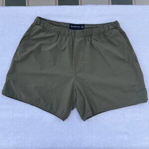 Abercrombie – Men’s 5” Saturday Shorts – Green – Medium